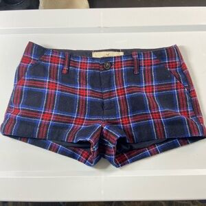 Hollister Womens Red Blue Plaid Shorts Low Rise wool Blend Size 3/26